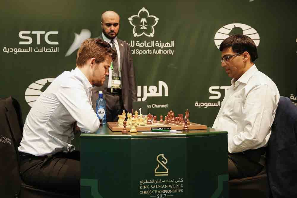 viswanathan anand beats world number one magnus carlsen in world rapid championships