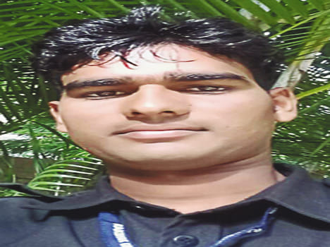 The brain fever, the life of Lee's young man, Maacha Kohram