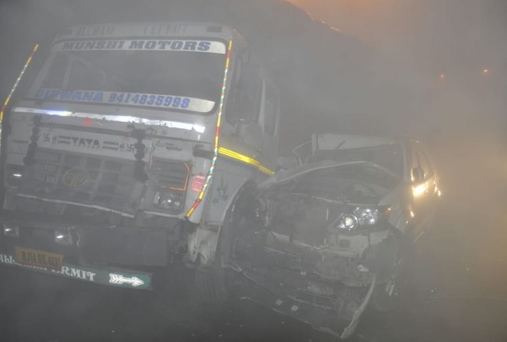 accidents on shahed path in lucknow.