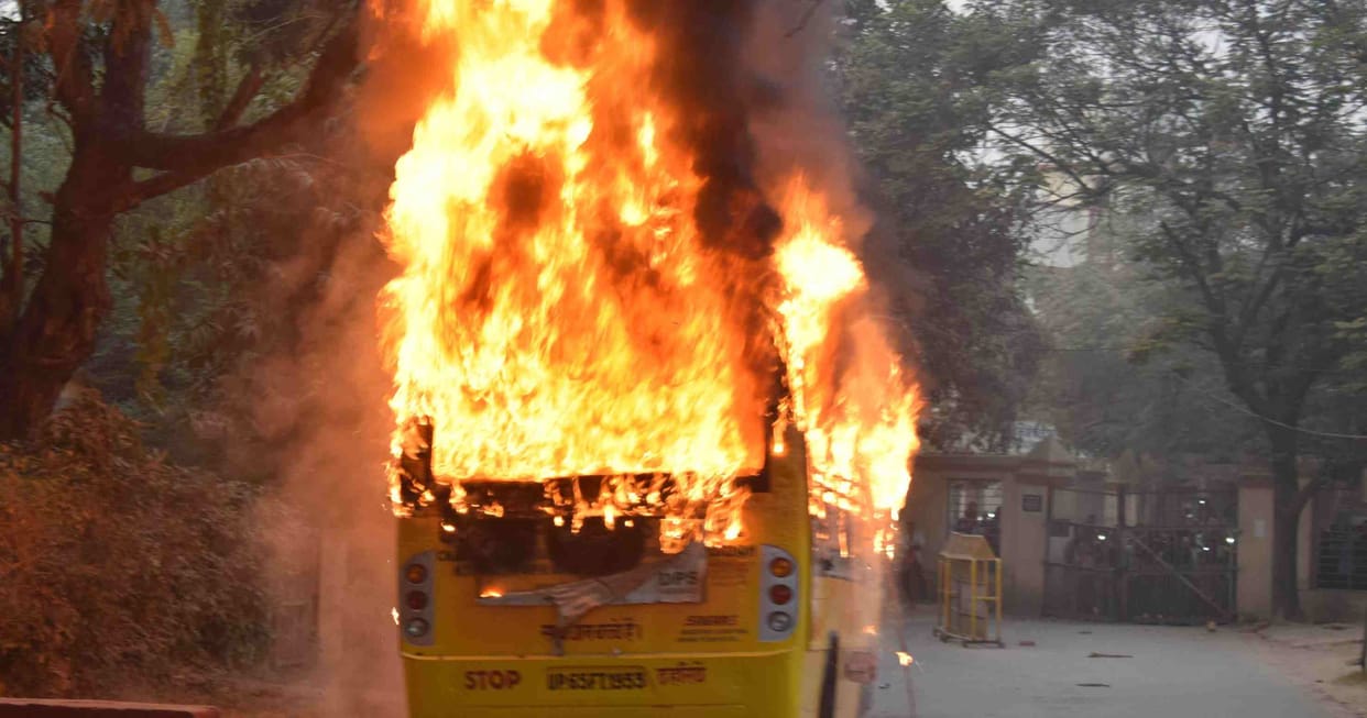 Thirteen student suspended in BHU