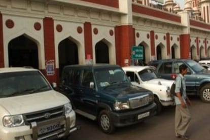 new parking rate at charbagh railway station