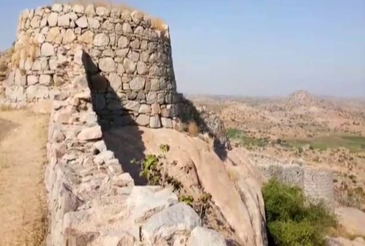 hidden treasures in chennampalli fort at andhra pradesh
