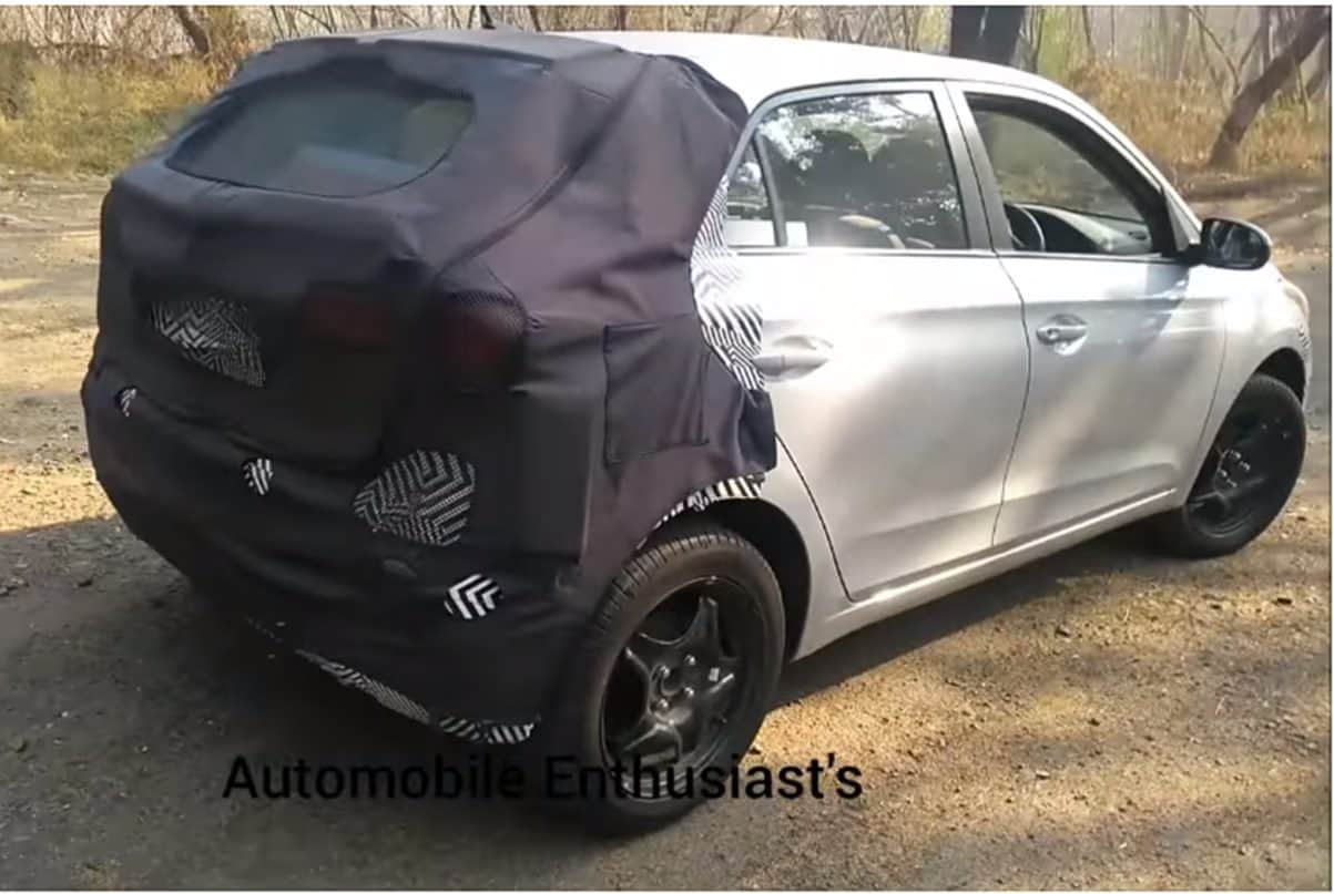 Hyundai i20 facelift spy video Seen: Expected to launch in 2018 Auto Expo