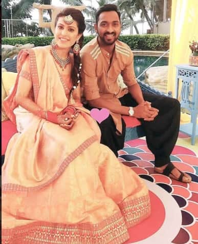 Hardik Pandyas brother Krunal got married to Model Pankhudi Sharma