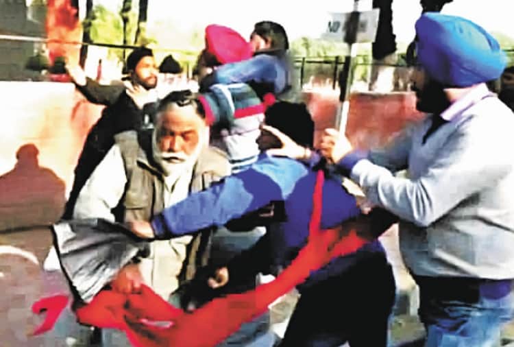 two sikh families high voltage drama outside sector 17 police station chandigarh