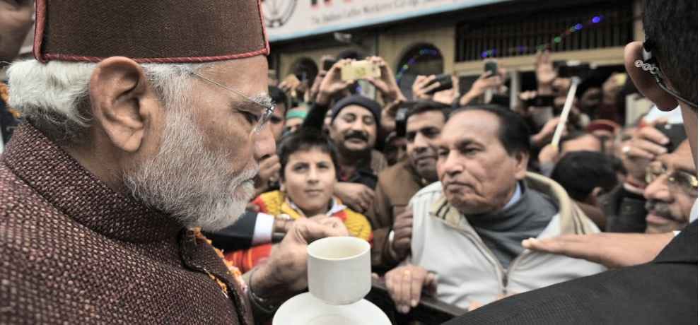 PM Narendra Modi and Indian coffee house shimla coffee   