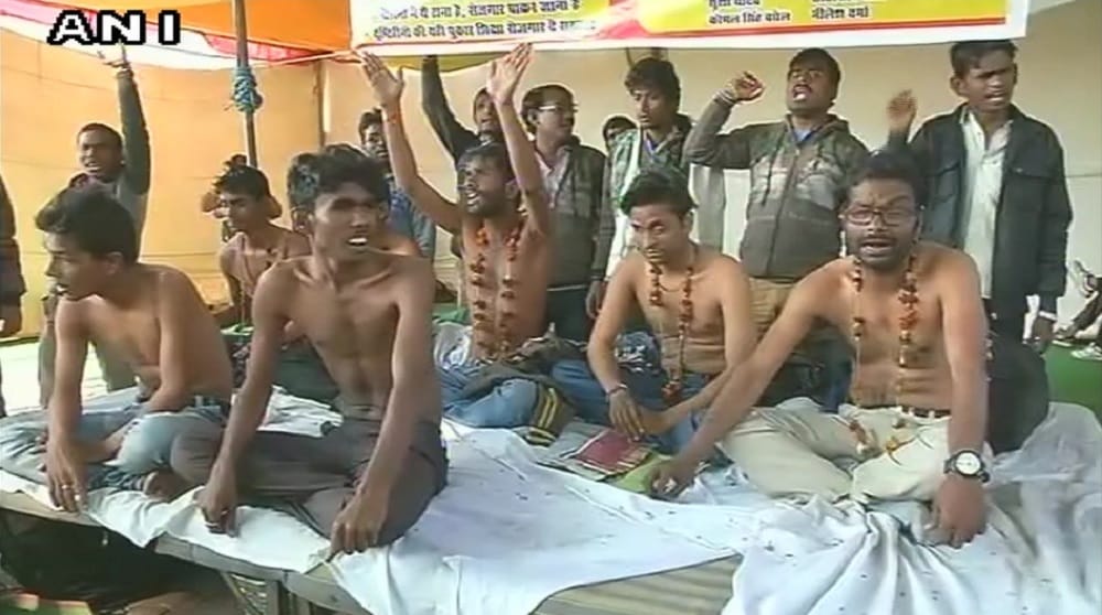 Madhya Pradesh government remains insensitive to blind students protest in cold winter in Bhopal
