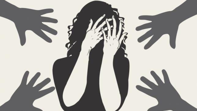 men tried to rape woman in lucknow