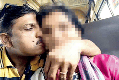 man sends Obscene pictures of victim, friends moves pune to teach him a lesson