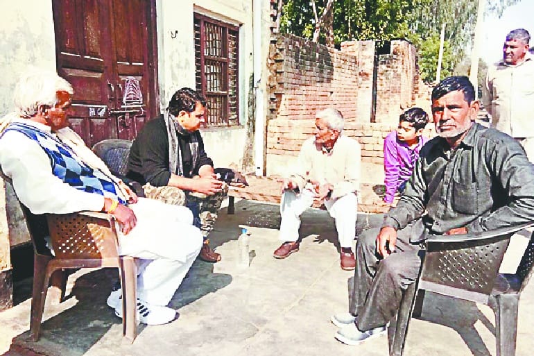 Team of Nirmal Hindon campaign reached in village Budhpur