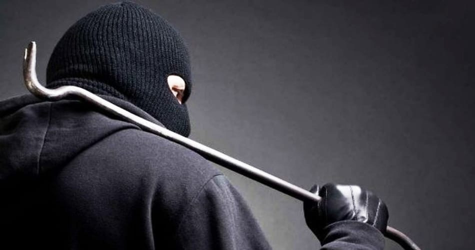 man stole almost 2 lakh rupees by saying this