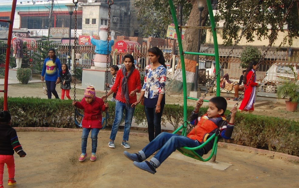 धूप ने दी राहत, सर्द हवाओं ने बढ़ाई गलन
