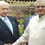 2003 में भारत के दौरे पर आए तत्कालीन इसराइली प्रधानमंत्री एरियल शेरॉन के साथ तत्कालीन प्रधानमंत्री अटल बिहारी वाजपेयी