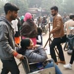 दिव्यांग महिला को प्रवेश करने से रोक दिया 