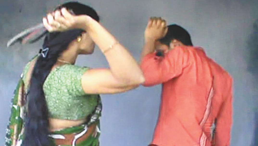 Teacher caught by while he was spending time with his girlfriend 