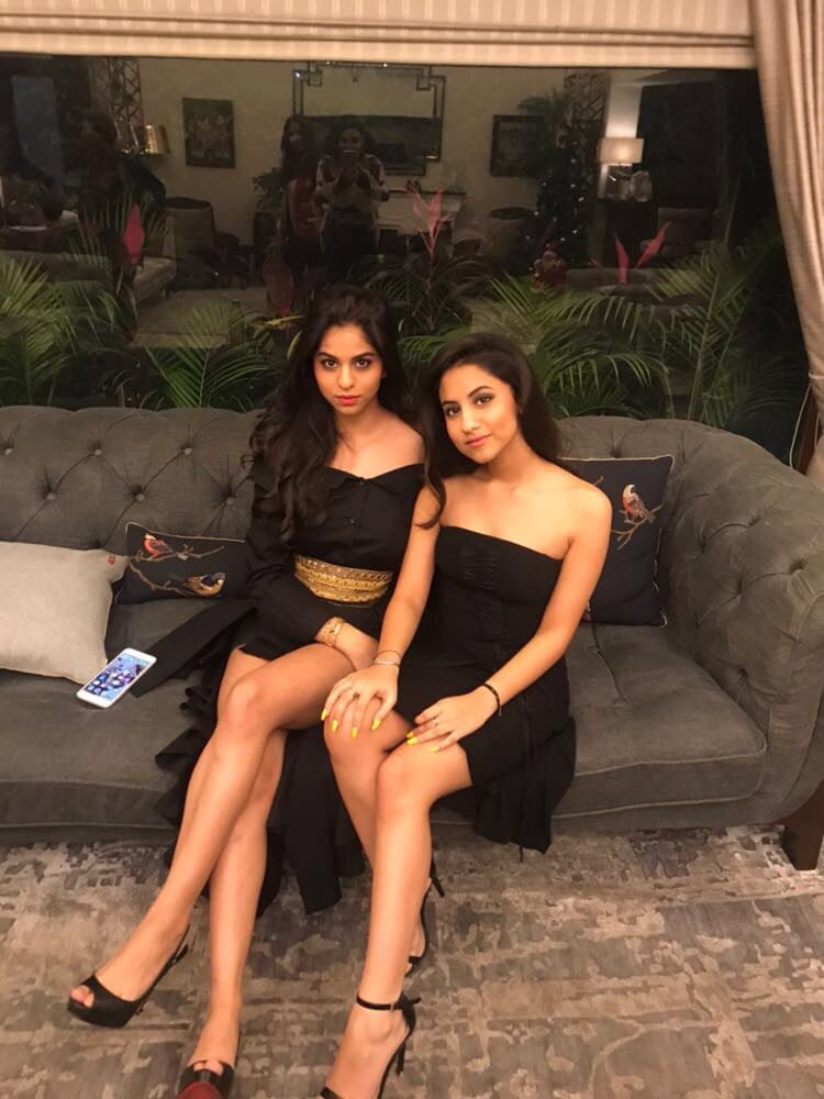 shah rukh khan daughter  suhana khan troll for her dress