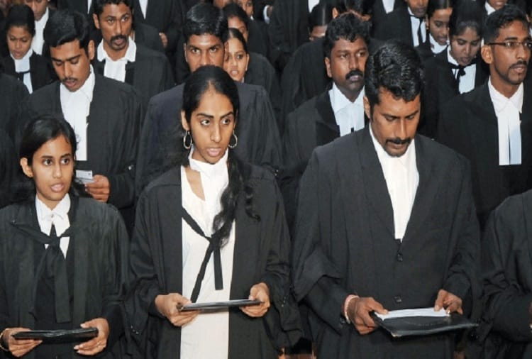 Delhi High Court recruitment- 50 Judicial Service Examination, Last Date 15 February 2018