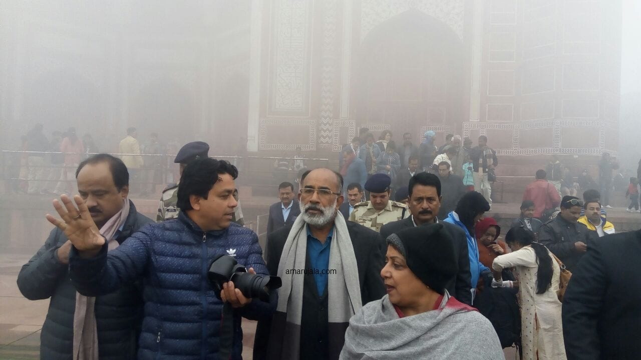 minister for tourism k j alphons visited tajmahal agra