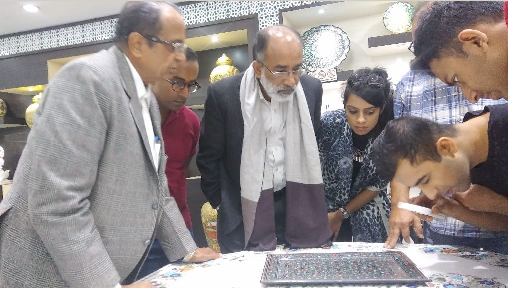 minister for tourism k j alphons visited tajmahal agra