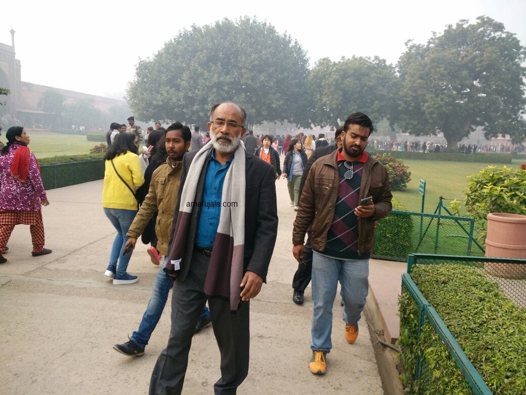 minister for tourism k j alphons visited tajmahal agra
