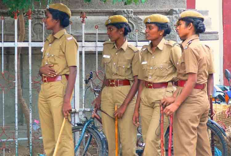 JOB VACANCIES IN TAMIL NADU POLICE FOR 10TH PASSED 53000 SALARY