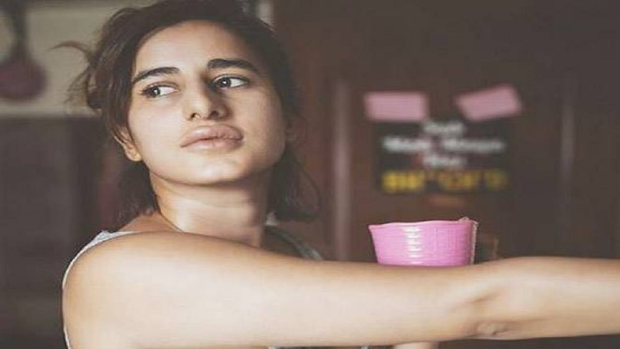 saloni chopra