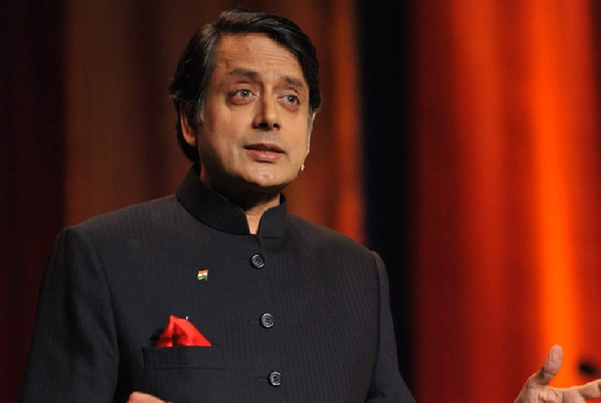 shashi Tharoor