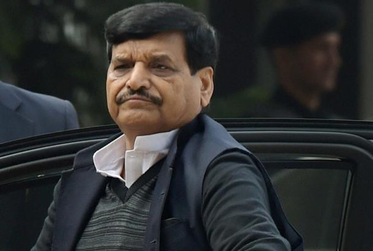 Shivpal Yadav's serious allegation against people of party