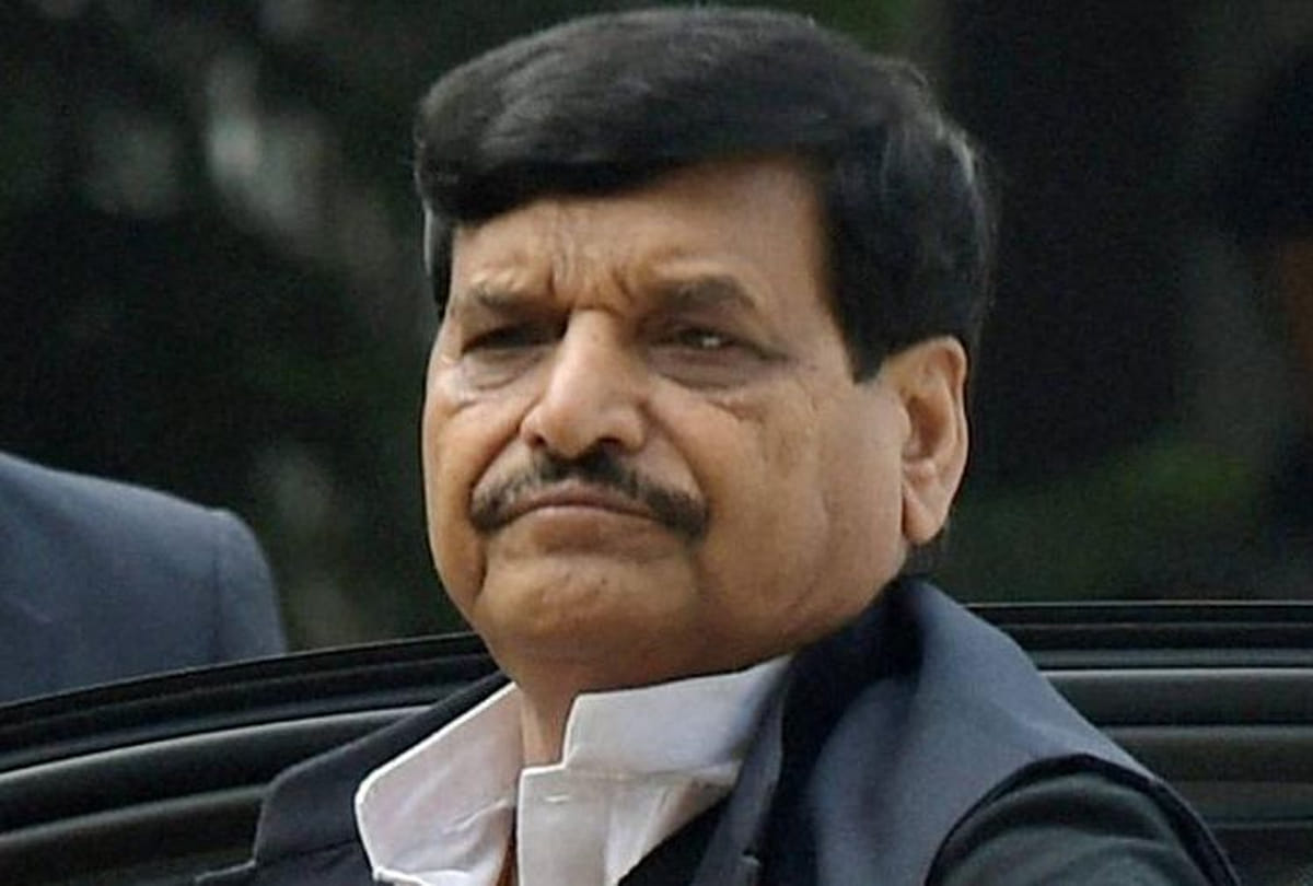 Shivpal Yadav's serious allegation against people of party
