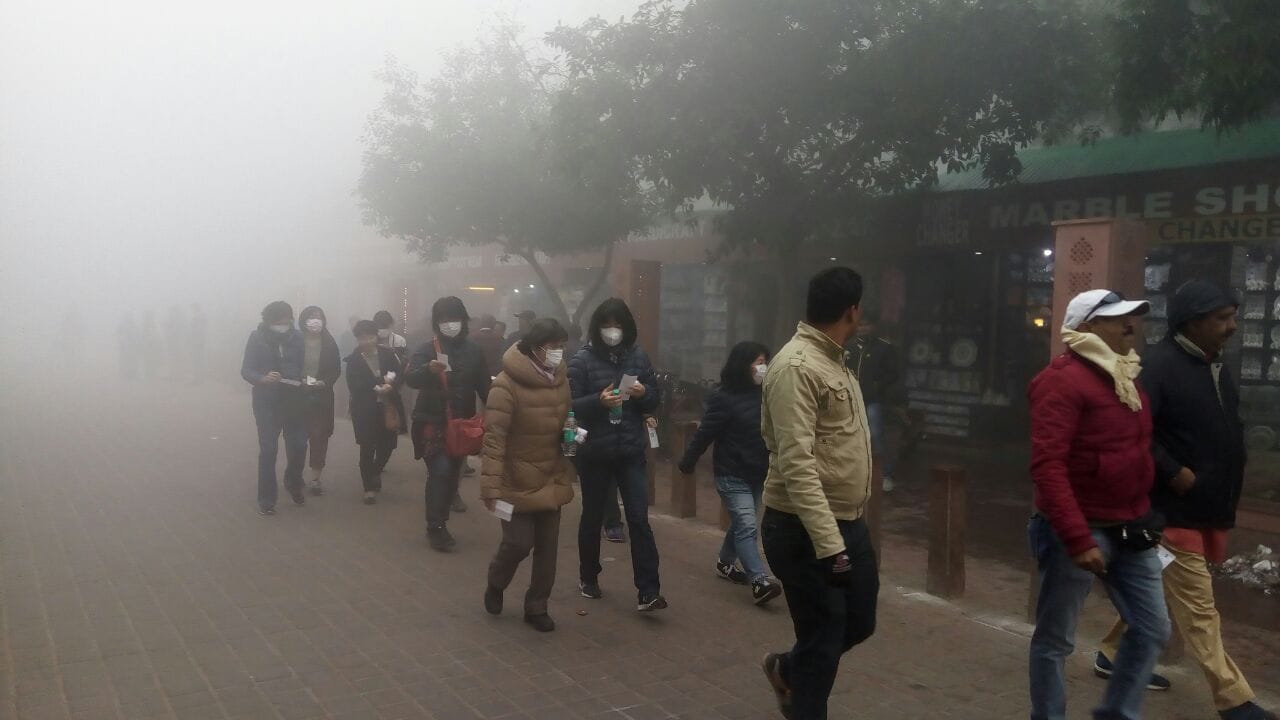 heavy fog on yamuna expressway caused accident