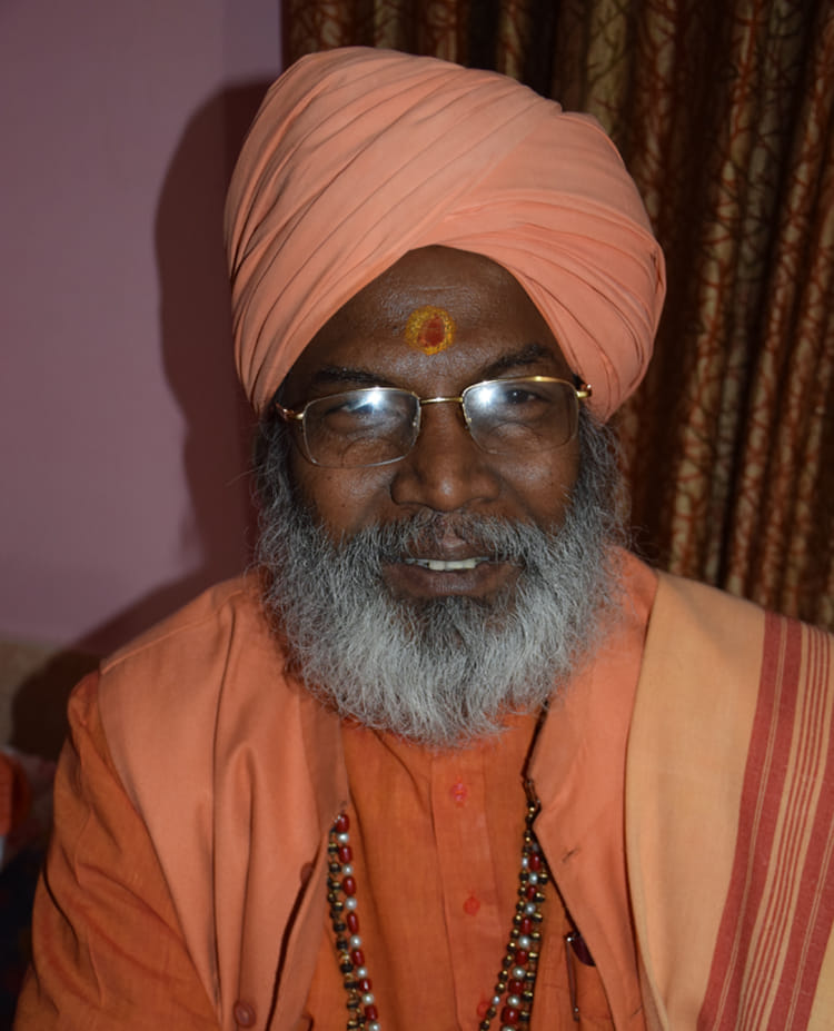 देश फतवों से नहीं बल्कि संविधान से चलेगा : साक्षी महाराज