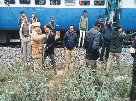 Kannauj ran away to avoid police, cut off truck driver train