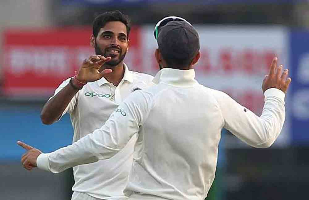 bhuvneshwar kumar said bowling with red kookaboora is not at all easy