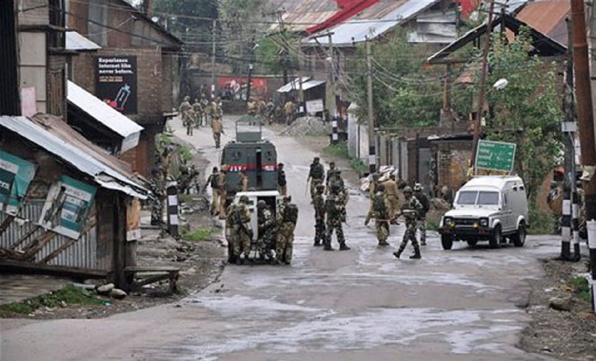 2-3 terrorists storm CRPF Traning Center in Awantipora, Pulwama jammu kashmir