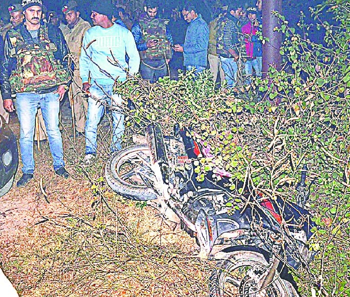 taarget stf ka aur nishaana bana crime branch ka
