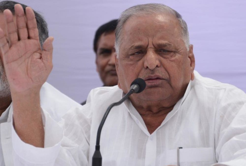 mulayam singh yadav addresses samajwadi party activists in lucknow.