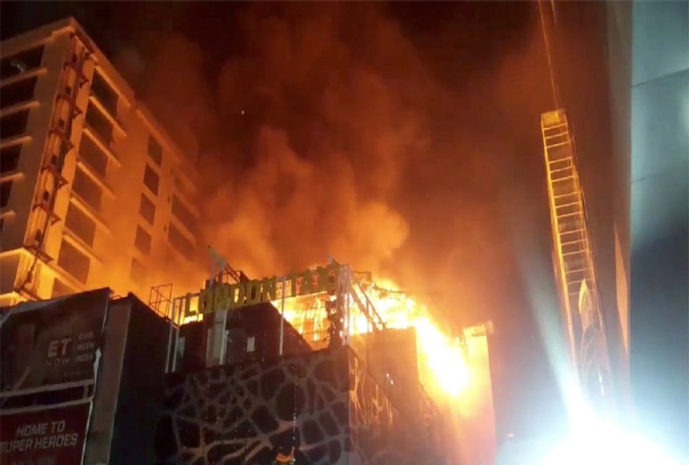 fire in furniture shop1