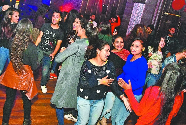 new year 2018, new year celebration in panchkula