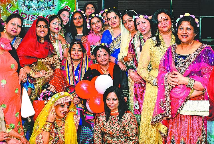 new year 2018, new year celebration by ladies