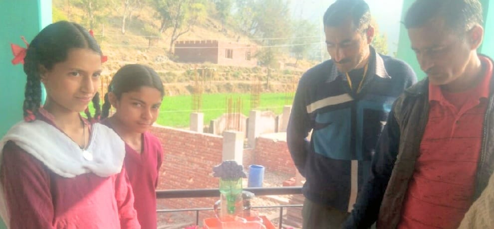 बच्चों के विज्ञान-गणित के मॉडलों को अभिवकों ने सराहा