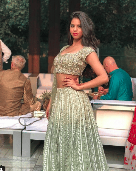 shahrukh khan daughter suhana khan gorgeous green dress