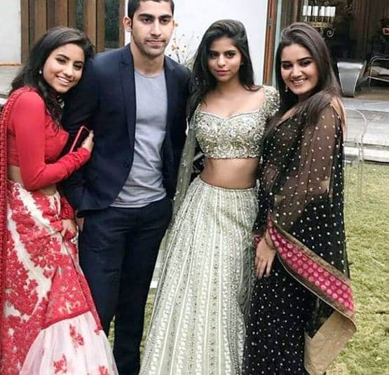 shahrukh khan daughter suhana khan gorgeous green dress