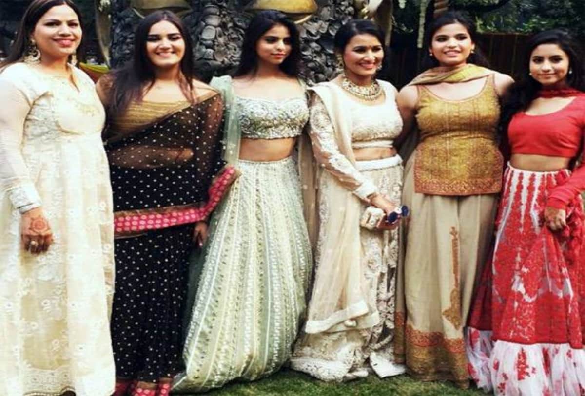 shahrukh khan daughter suhana khan gorgeous green dress