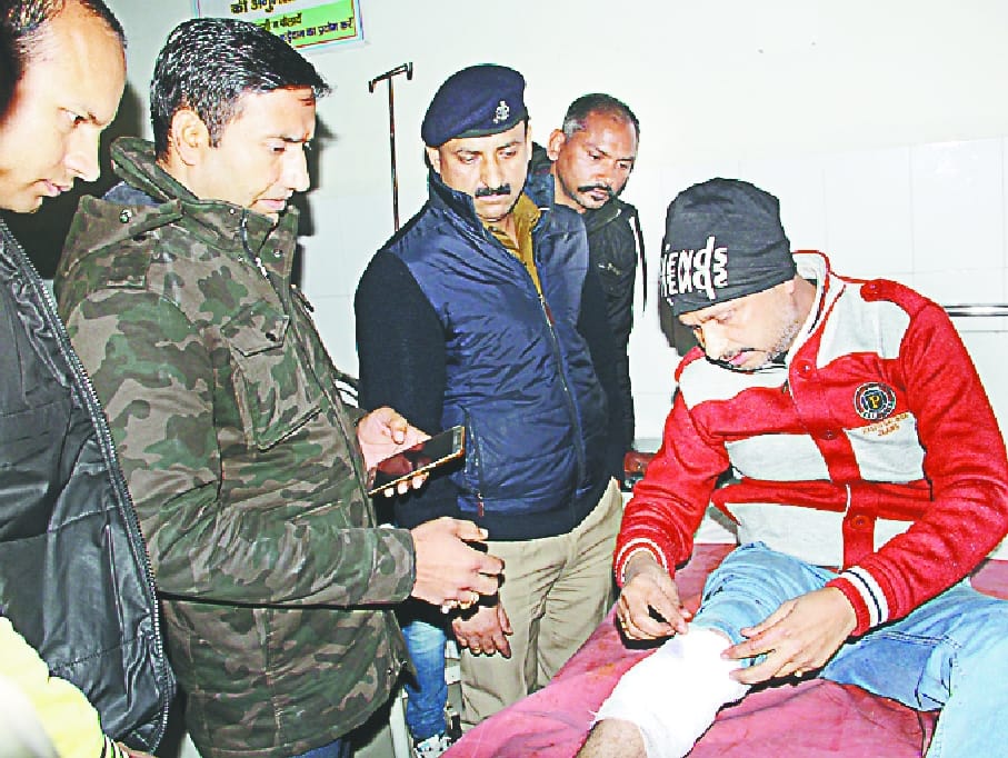 After robbing cash and jewelery, the miscreants shot Saraf 