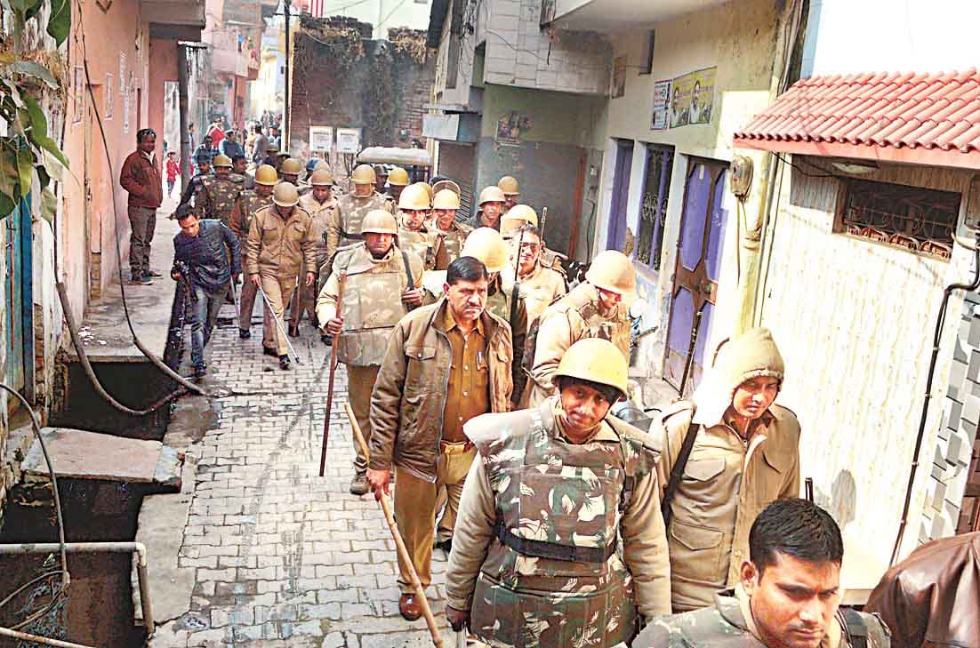 police ko khadeda