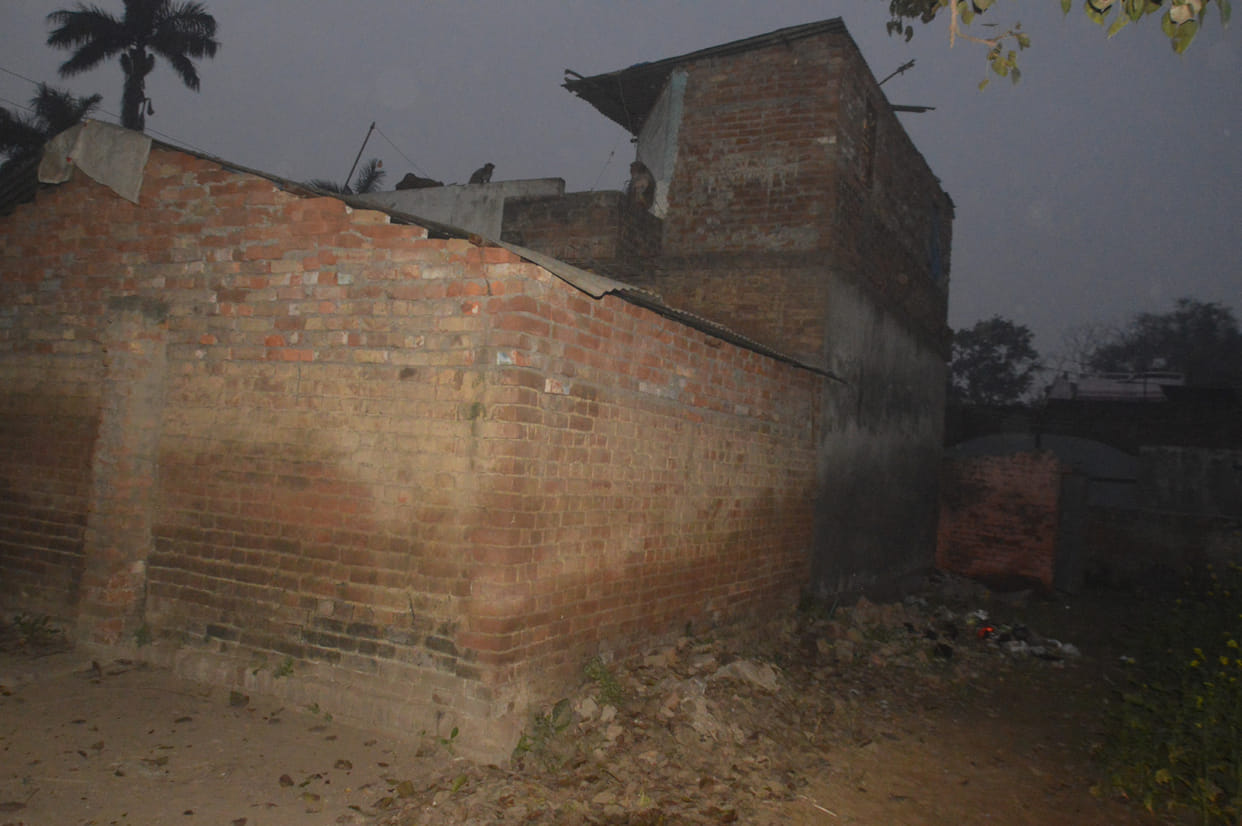 double story house will demolishe