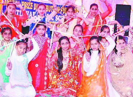 देश मेरा रंगीला... पर मचाया धमाल