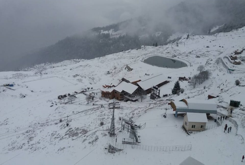 world snow day celebrated in Artificial snowfall in auli