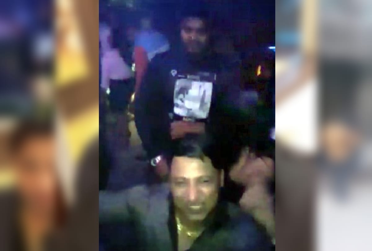 greater kailash pub firing, drunk man fired in pub shot in businessman neck admitted to hospital