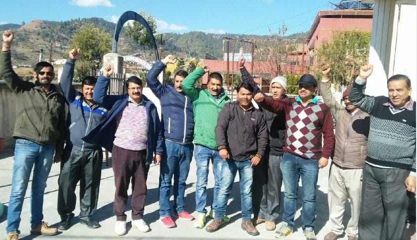 Educational ministrial workers begin workout boycott